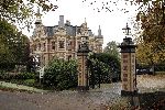 Nigtevecht 29 oktober 2005
Vecht voor de Vecht. Bewoners van Nigtevecht zijn tegen de aanleg van snelweg de A6 door de weilanden bij Nigtevecht.
Oa Wendy v Dijk Jort Kelder en Georgina Verbaan wonen daar in Zwaanwijck