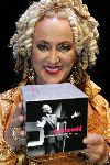 Amsterdam 2 oktober 2005
Presentatie cd Wim Sonneveld in nieuwe de la mar theater.
Karin Bloemen.