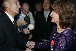 Alphen aan de Rijn 3 oktober 2005
Premiere Liesbeth List.
Liesbeth List ontvangt een onderscheiding  van ambassadeur Frankrijk
