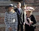 Naarden 20 oktober 2005
Trouwen Prins Floris en Aimee Sohngen in stadhuis Naarden.
Maxima en koningin Beatrix