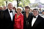 Amsterdam 2 oktober 2005
Premiere Beauty and the beast in Carre.
Joop v d Ende en Janine v d Ende en Oger Lusink met vrouw Coco de Meijere