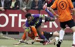 Eindhoven, 9 Oktober 2005
De eerste wedstrijd in de hoofdklasse tussen promovendus HC Eindhoven en landskampioen Oranje Zwart, eindstand 1-3 voor de landskampioen.
Vir Raja