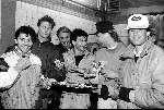 28 11 1990
Visdag met PSV-Selektie
v.l.n.r.: Jan Heintze John Bosman Bobby Robson Gerald Vanenburg Stan Valckx en Erwin Koeman