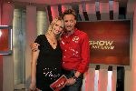 Amsterdam 13 septmber 2005
Anouk Smulders (zwanger) en Viktor Brand bij shownieuws