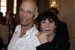 Amsterdam 2 september 2005
Presentatie boek Ramses Shaffy in hotel l'europe.
Kitty Courbois met een vriend