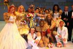Utrecht, 9 September 2006
Beatrixhal. Permiere musical THE WIZ
De Cast met o.a.Nurlaila Karim, Danny de Munk, Jerrel Houtsnee, Danny Yanga, Jeroen Phaff, Mathilde Santing, Marjolijn Touw, Sophia Wezer, Charly Luske, Peter Rijnbeek, Jamai Loman
