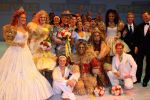 Utrecht, 9 September 2006
Beatrixhal. Permiere musical THE WIZ
De Cast met o.a.Nurlaila Karim, Danny de Munk, Jerrel Houtsnee, Danny Yanga, Jeroen Phaff, Mathilde Santing, Marjolijn Touw, Sophia Wezer, Charly Luske, Peter Rijnbeek, Jamai Loman