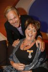 Hilversum 4 september 2006
Catherine Keyl krijgt koninklijke onderscheiding Ridder ...met vriend Maurits
