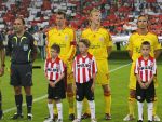 Eindhoven, 12 September 2006 PSV-FC Liverpool. 1e wedstrijd in de Champions League Seizoen 2006/2007 eindstand 0-0
Dirk Kuyt in zijn eerste CL wedstrijd voor FC Liverpool met links van hem Jamie Carragher en rechts Boudewijn Zenden