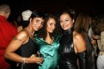 Amsterdam 31 augustus 2006
presentatie cd DJ Chuckie in Onnasis.
Fajah Lourens met Claudia Lubek en vriendin DJ Chuckie (l)