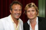Amsterdam 28 augustus 2006
Modeshow Ronald Kolk in krasnapolsky.
Hans Klok met zijn vriend