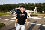 Sneek 14 september 2006
Jan Smit gaat met helicopter heel nederland af om zijn nieuwe cd te promoten.