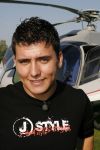 Sneek 14 september 2006
Jan Smit gaat met helicopter heel nederland af om zijn nieuwe cd te promoten.