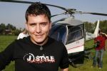 Sneek 14 september 2006
Jan Smit gaat met helicopter heel nederland af om zijn nieuwe cd te promoten.