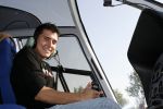 Sneek 14 september 2006
Jan Smit gaat met helicopter heel nederland af om zijn nieuwe cd te promoten.