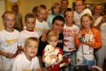 Sneek 14 september 2006
Jan Smit gaat met helicopter heel nederland af om zijn nieuwe cd te promoten.