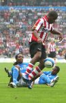 Eindhoven, 17 September 2006
Kompetitiewedstrijd PSV-Feyenoord, eindstand 2-1
Jefferson Farfan in duel met Serginho Greene.
