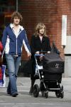 Amsterdam 30 augustus 2006
Jop de Vries  met zijn vriendin achet de kinderwagen.