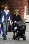 Amsterdam 30 augustus 2006
Jop de Vries  met zijn vriendin achet de kinderwagen.