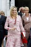 Den Haag 18 mei 2006
Maxima ontvangt boek  30 plannen voor een beter  Nederland .