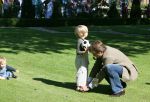 Apeldoorn, 9 September 2006
Fotosessie bij Kasteel 't Loo 
Prins Lucas voetballend met zijn papa