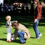 Apeldoorn, 9 September 2006
Fotosessie bij Kasteel 't Loo 
Prins Lucas voetballend met zijn papa Prins Maurits en Prinses Marilene