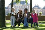 Apeldoorn, 9 September 2006
Fotosessie bij Kasteel 't Loo met Prins Maurits en Prinses Marilene met hun kinderen Prinses Anna, Prins Lucas en Prinses Felicia.