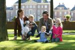 Apeldoorn, 9 September 2006
Fotosessie bij Kasteel 't Loo met Prins Maurits en Prinses Marilene met hun kinderen Prinses Anna, Prins Lucas en Prinses Felicia.