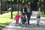 Apeldoorn, 9 September 2006
Fotosessie bij Kasteel 't Loo met Prins Maurits en Prinses Marilene met hun kinderen Prinses Anna, Prins Lucas en Prinses Felicia.