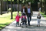 Apeldoorn, 9 September 2006
Fotosessie bij Kasteel 't Loo met Prins Maurits en Prinses Marilene met hun kinderen Prinses Anna, Prins Lucas en Prinses Felicia.