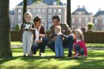 Apeldoorn, 9 September 2006
Fotosessie bij Kasteel 't Loo met Prins Maurits en Prinses Marilene met hun kinderen Prinses Anna, Prins Lucas en Prinses Felicia.