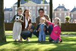 Apeldoorn, 9 September 2006
Fotosessie bij Kasteel 't Loo met Prins Maurits en Prinses Marilene met hun kinderen Prinses Anna, Prins Lucas en Prinses Felicia.