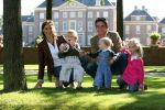 Apeldoorn, 9 September 2006
Fotosessie bij Kasteel 't Loo met Prins Maurits en Prinses Marilene met hun kinderen Prinses Anna, Prins Lucas en Prinses Felicia.