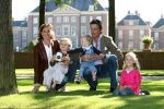 Apeldoorn, 9 September 2006
Fotosessie bij Kasteel 't Loo met Prins Maurits en Prinses Marilene met hun kinderen Prinses Anna, Prins Lucas en Prinses Felicia.
