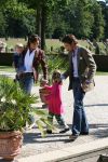 Apeldoorn, 9 September 2006
Fotosessie bij Kasteel 't Loo met Prins Maurits en Prinses Marilene met hun kinderen Prinses Anna, Prins Lucas en Prinses Felicia.
