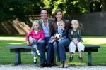 Apeldoorn, 9 September 2006
Fotosessie bij Kasteel 't Loo met Prins Maurits en Prinses Marilene met hun kinderen Prinses Anna, Prins Lucas en Prinses Felicia.