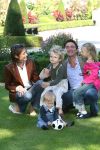 Apeldoorn, 9 September 2006
Fotosessie bij Kasteel 't Loo met Prins Maurits en Prinses Marilene met hun kinderen Prinses Anna, Prins Lucas en Prinses Felicia.