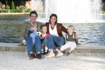 Apeldoorn, 9 September 2006
Fotosessie bij Kasteel 't Loo met Prins Maurits en Prinses Marilene met hun kinderen Prinses Anna, Prins Lucas en Prinses Felicia.