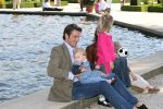Apeldoorn, 9 September 2006
Fotosessie bij Kasteel 't Loo met Prins Maurits en Prinses Marilene met hun kinderen Prinses Anna, Prins Lucas en Prinses Felicia.