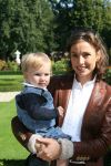 Apeldoorn, 9 September 2006
Fotosessie bij Kasteel 't Loo Prinses Marilene met haar dochter Prinses Felicia.