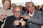 Hilversum 29 augustus 2006
Presentatie kookboek Rik Felderhof.
Rik Felderhof met witte truffel en Joop Braakhekke