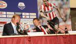 Eindhoven, 17 September 2006
Kompetitiewedstrijd PSV-Feyenoord, eindstand 2-1
De trainers Ronald Koeman en Erwin Koeman tijdens de persconferentie