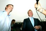 Eindhoven, 17 September 2006
Kompetitiewedstrijd PSV-Feyenoord, eindstand 2-1
PSV-trainer Ronald Koeman samen met zijn broer Erwin Koeman voor aanvang van de wedstrijd