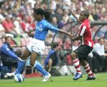 Eindhoven, 17 September 2006
Kompetitiewedstrijd PSV-Feyenoord, eindstand 2-1
Serginho Green in duel met Jefferson Farfan