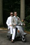 Ulvenhout 12 augustus 2006
Tom Sebastian en Bas trouwen. op vespa scooter