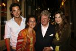 Amsterdam 6 september 2006
Suprisefeestje voor de 65 e verjaardag van Willibrord Frequin.
Willibrord met zijn kinderen Louis Rebecca en ....
