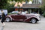 Laren 8 september 2007
Chris Luken met zijn moeder in zijnoldtimer cabrio , Auburn Boattrail uit 1935.