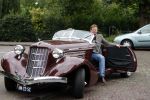 Laren 8 september 2007
Chris Luken met zijn moeder in zijnoldtimer cabrio , Auburn Boattrail uit 1935.