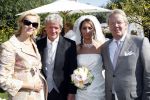 Laren/ Eemnes 29 augustus 2007
Willibrord Frequin en zijn Suzanne trouwen. Ze vertrekken vanaf thuis met koets naar de theetuin. Guido Maas en Marijke Schaaphok