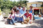 Cabopino 14 augustus 2007
Hans Kazan met zijn vrouw Wendy en zonen Renzo Oscar Steven en Mara bij hun huis in Spanje.